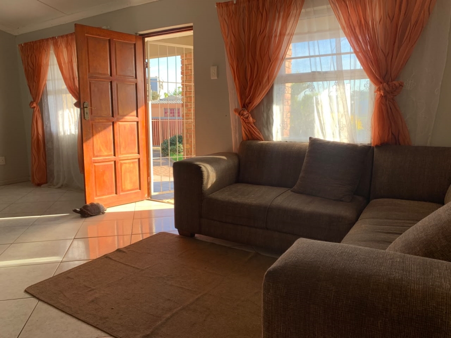 3 Bedroom Property for Sale in Pellsrus Eastern Cape